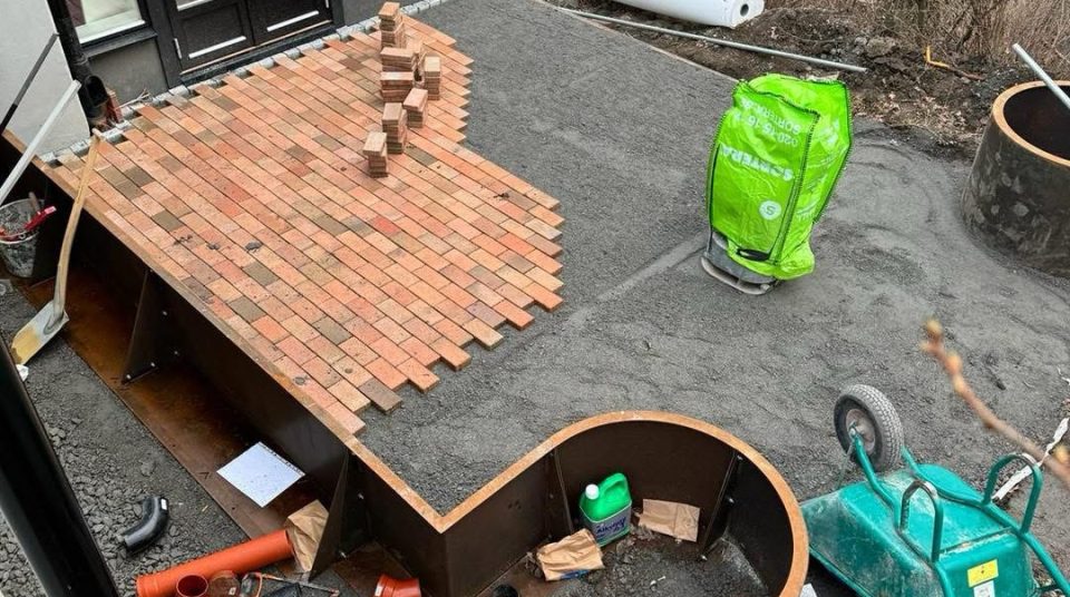 Betong-projekt i Bromma